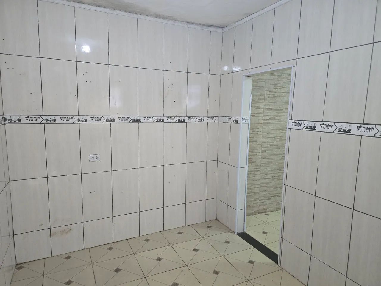 ALUGA-SE CASA 3 CÔMODOS  - Foto 2