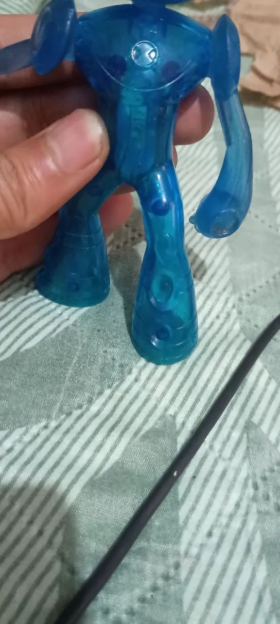 Alien azul Do Bem 10 Alien Force - Foto 4