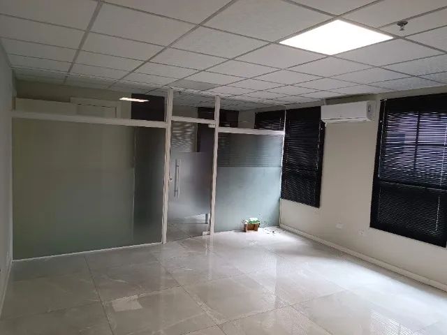 Sala Comercial Nova, 38 m² privativos - Cristo Rei - particular - Foto 5