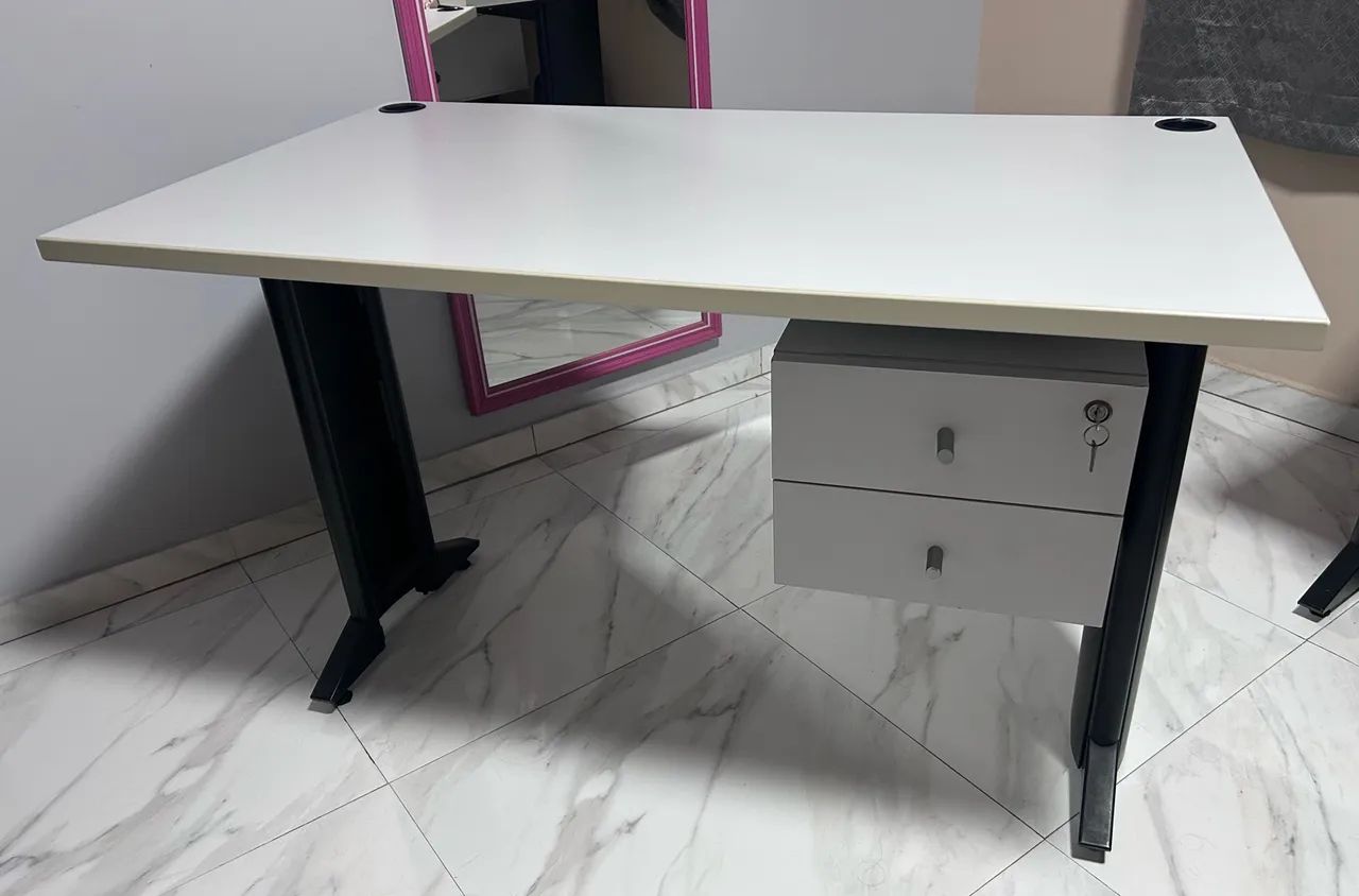 Mesa escritório 