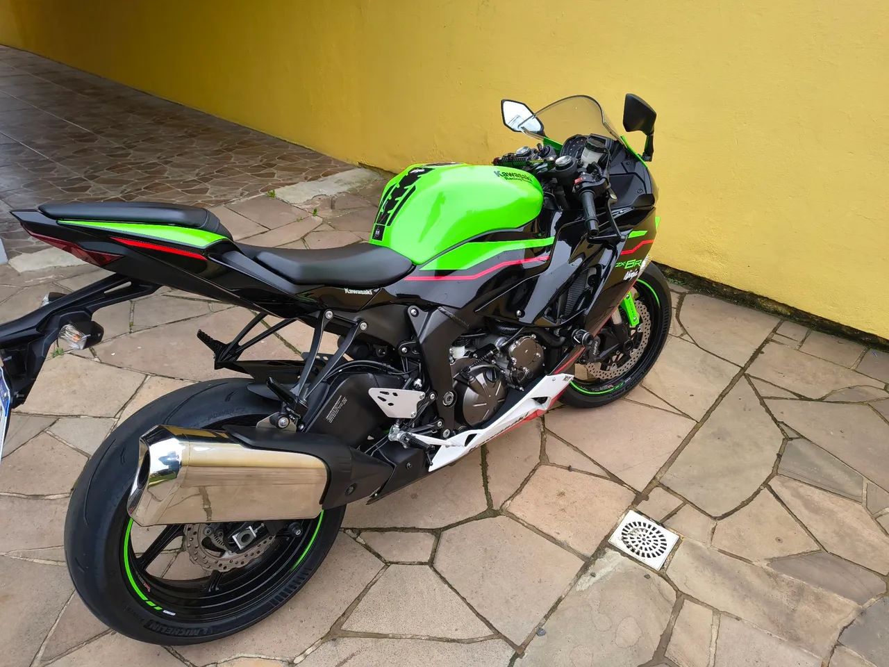 Kawasaki Zx-6r 636cc 2021 - 1502774486 | OLX