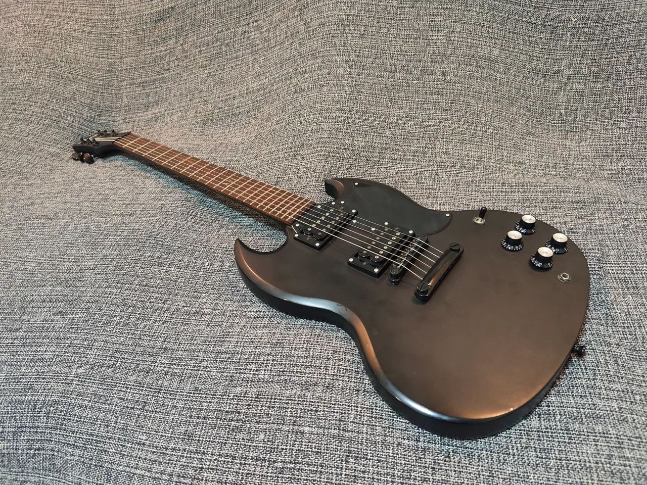 epiphone sg g400