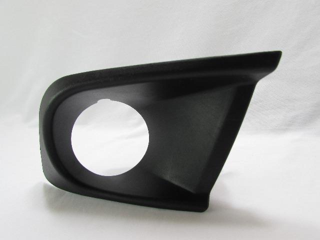 Grade Moldura Farol Milha Onix Prisma 2015 Com Furo Direito - Foto 4
