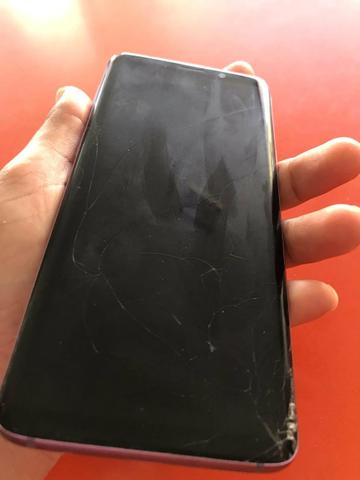 S9 com tela rachada - Foto 5