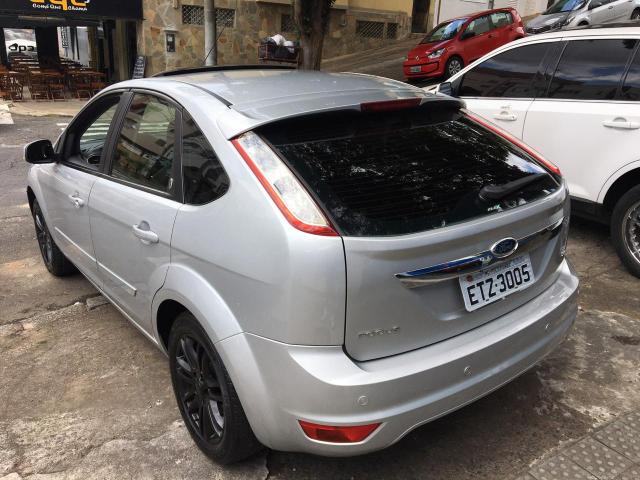 Vendo ou troco focus , 2011, prata completo , teto solar - Foto 5