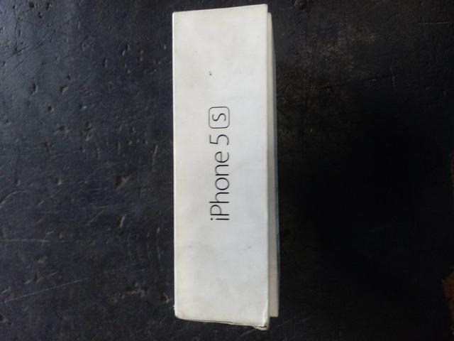 IPHONE 5 S. só a caixa e um case 40,00 - Foto 4