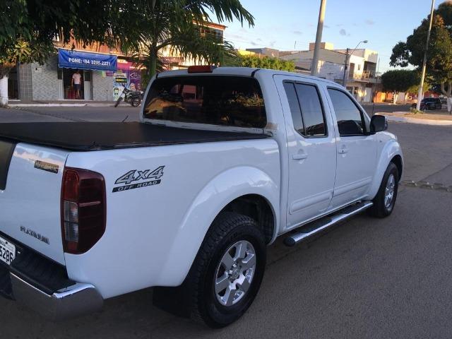 Vendo nissan serie especial platinum 2014 top - Foto 4