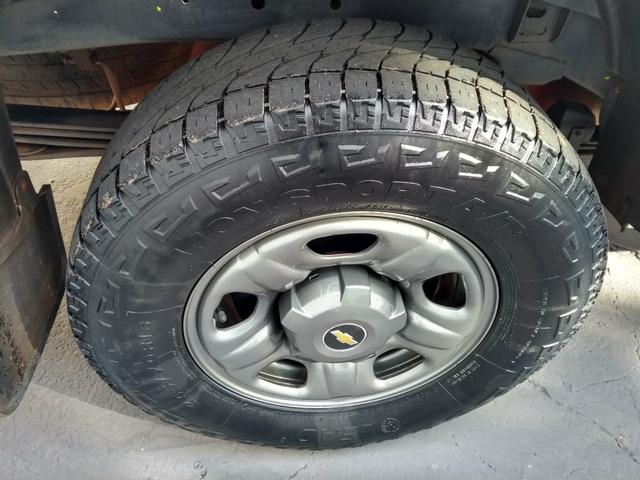 S10 LS 2.4 Flex 12/13 manual super conservado! - Foto 11