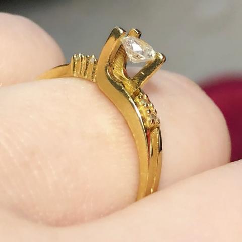 Anel aliança solitário ouro 18k com diamantes