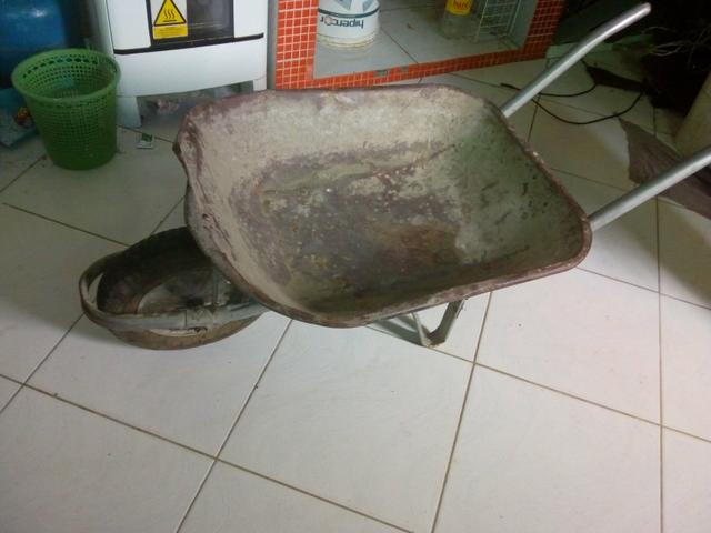 Carrinho de mão quebra galho - Foto 2
