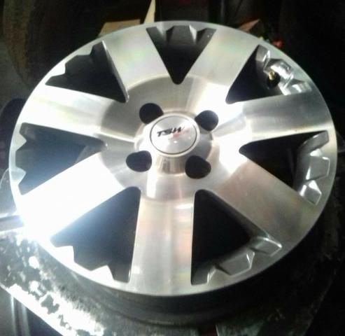 Rodas 15 4x108 citroen xtr - serve em ford peugeot também