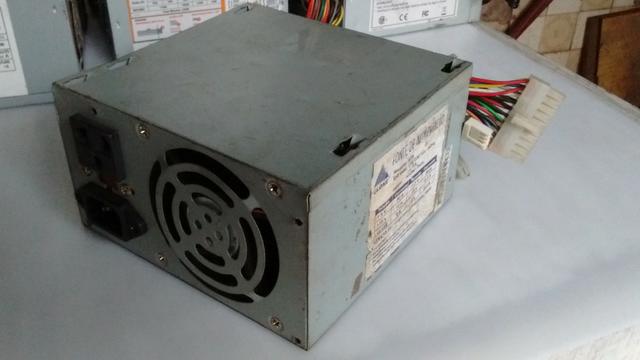 Fonte de alimentação Clone de 450 W - Foto 2