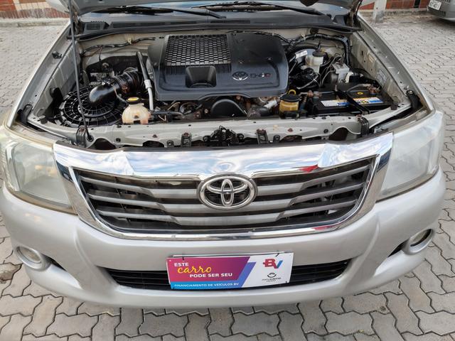 Toyota hilux 3.0 4x4 2013 diesel manual - Foto 6