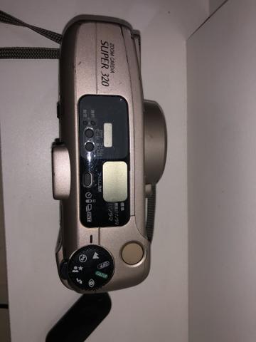 Máquina fotográfica analógica