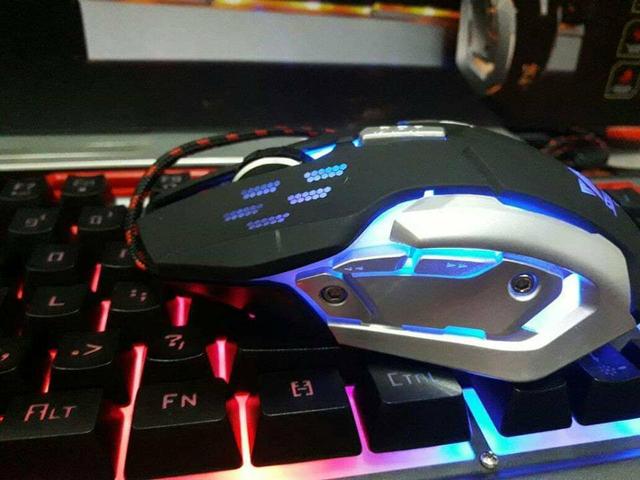 Kit Gamer, semi-mecânico teclado Led e Mouse