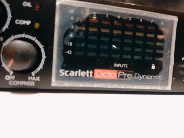 Pre/Amplificador Focusrite - dynamic - Foto 6