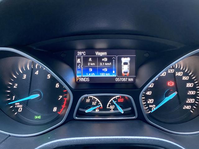 Ford Focus Titanium Plus - Foto 6