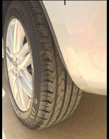 Fiat Punto ESSENCE 1.6 2013 - Foto 2