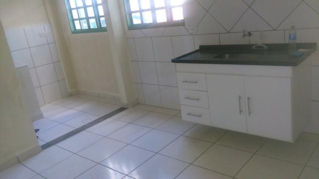 Apartamento amplo no Bairro Santos Dumont com 02 vagas garagem
