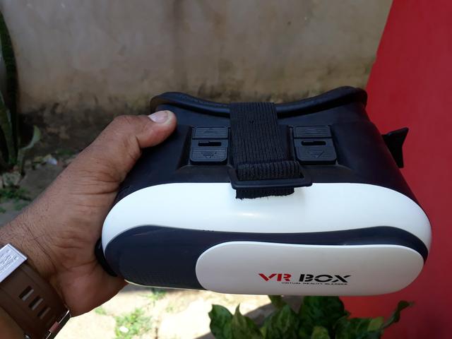 Vendo óculos de realidade virtual