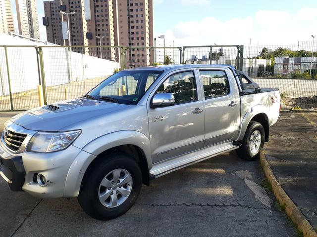 Hilux Srv automática( 2014-2014). Carro espetacular - Foto 8