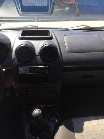 Ford Fiesta Hatch - Foto 3