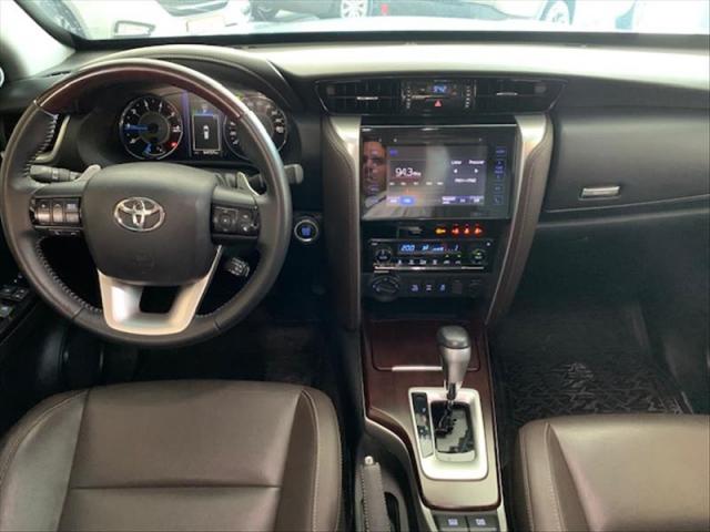 Toyota Hilux Sw4 2.8 Srx 4x4 7 Lugares 16v Turbo i - Foto 7