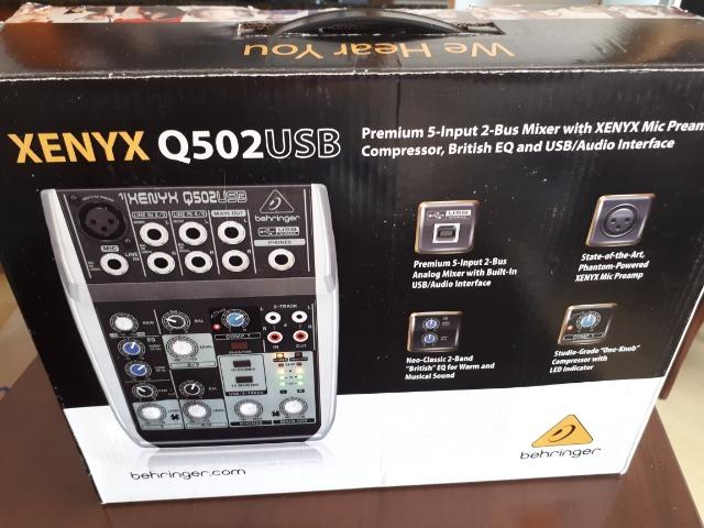 Mesa de som Xenyx Q502usb Behringer