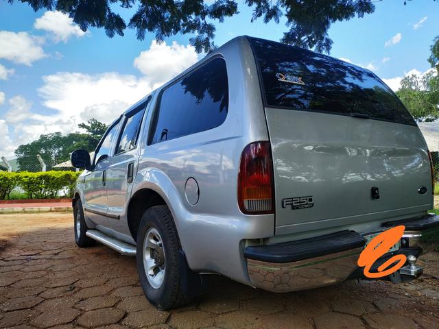 F250 tropivan XLT 4.2 MWM - Foto 4