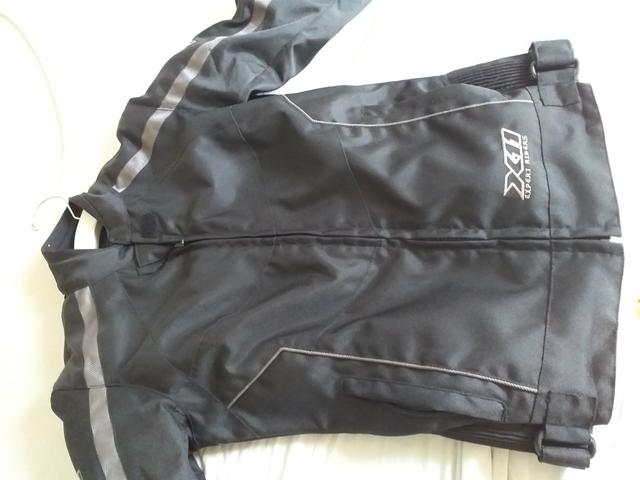 Vendo semi nova Moto feminina X11