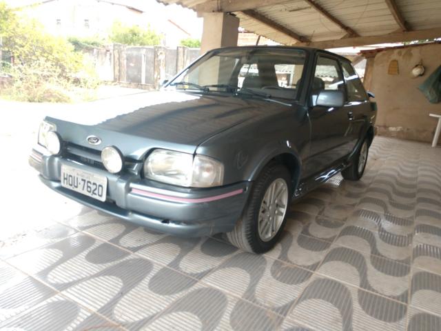 Automóvel antigo - Foto 2