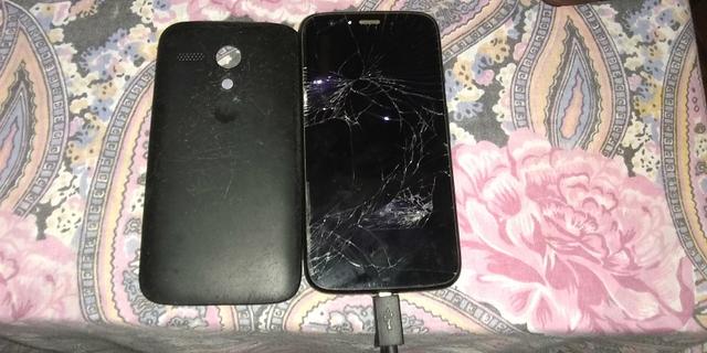 Vendo moto g tela quebrada