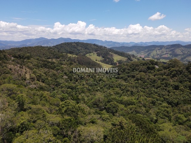 Ampla Área com Vista na Região do Alpes de Campos do Jordão - Campos do Jordão/SP