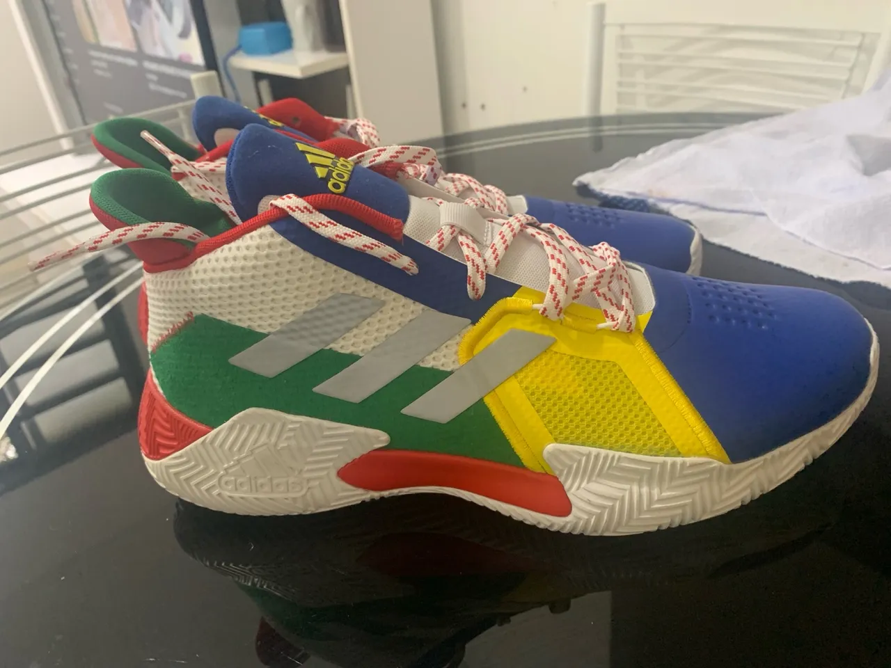Adidas court vision 2.0