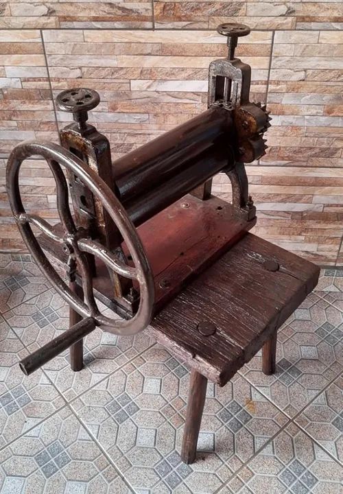 cilindro de amassar pão que veio com os imigrantes italiano para decoração ou uso