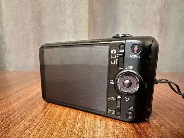 Sony Cyber-shot DSC-WX7 16.2 Mp - Lente Carl Zeiss e Panorama 3D