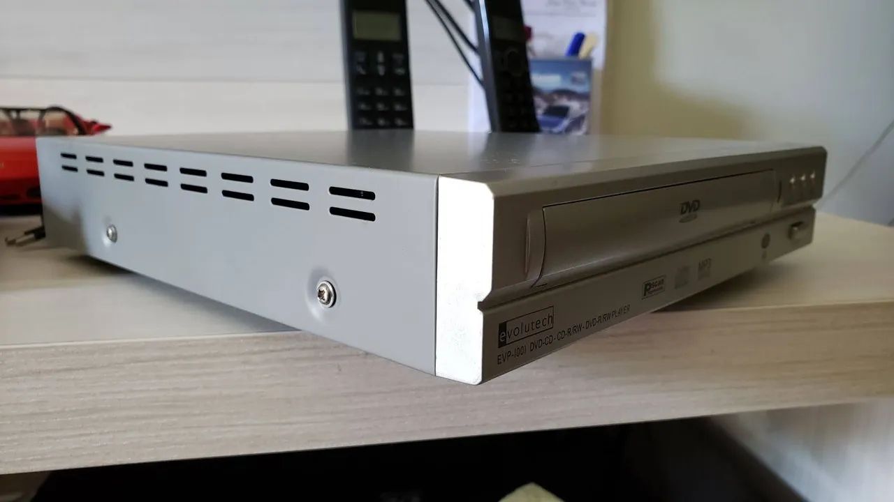 DVD / R$ 155,00 REAIS / BOM, BONITO E BARATO. LIVRE PRA VENDA!!!!!/ ESTADO 0KM/NOTA VENDA. - Foto 2