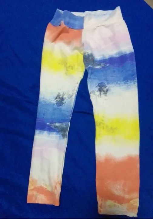 3 Leggings estampadas - R$ 25  - Foto 3