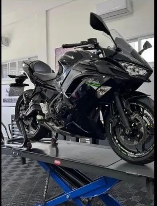 Kawasaki Ninja 650 - Impecável (2021) - IPVA 2025 Pago