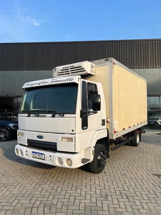 Cargo 815 2012 Baú Frigorífico