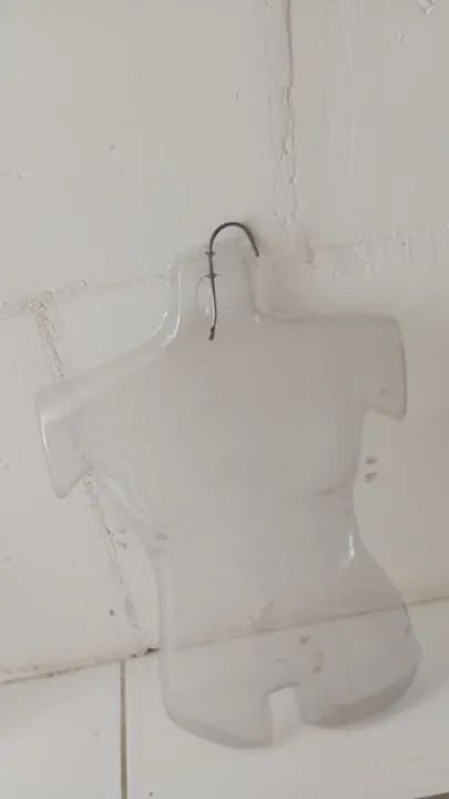 expositor de roupa de praia - Foto 2