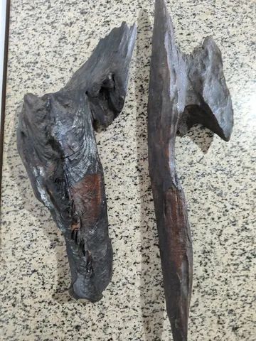 Escultura rara natural em madeira antiga submersa em leito de rio em formato de ferramenta - Foto 5