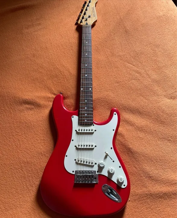Guitarra Elétrica Michael Vermelha
