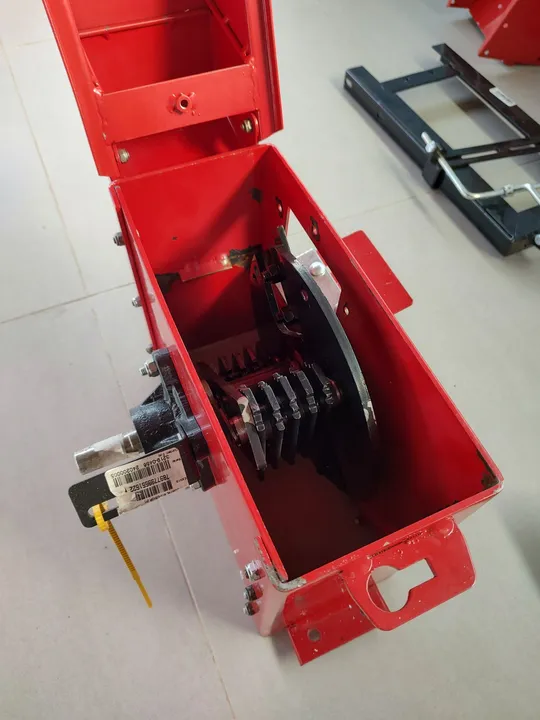 triturador forrageiro CID 125LH sem motor, 10 martelos moveis