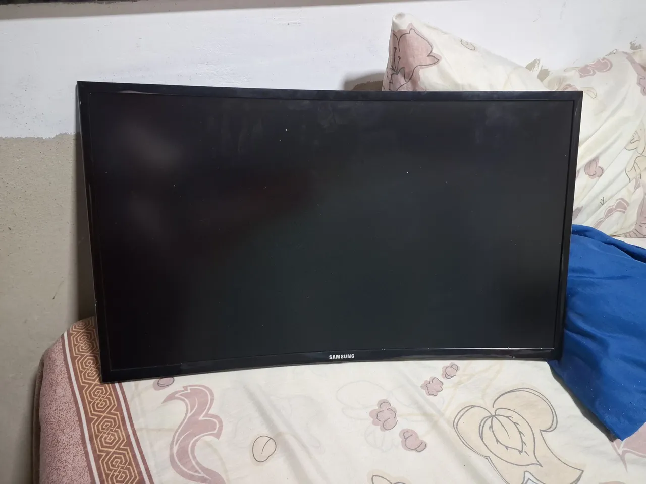 Monitor Samsung 27 curvo
