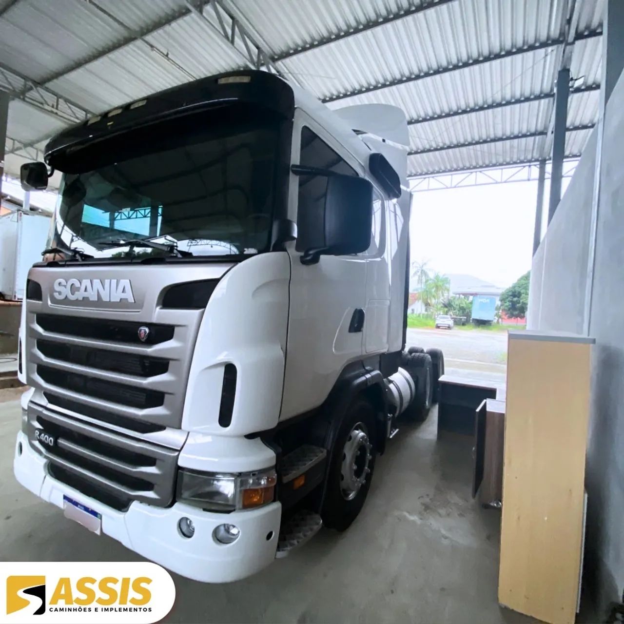 R400 ano 2013