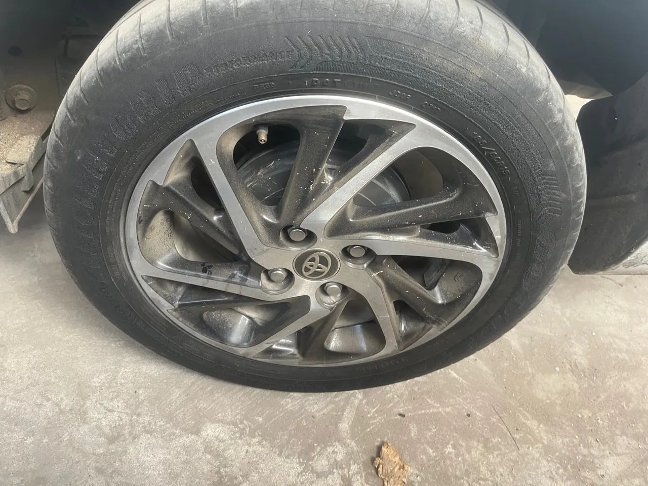 F jogo de roda yaris etios 