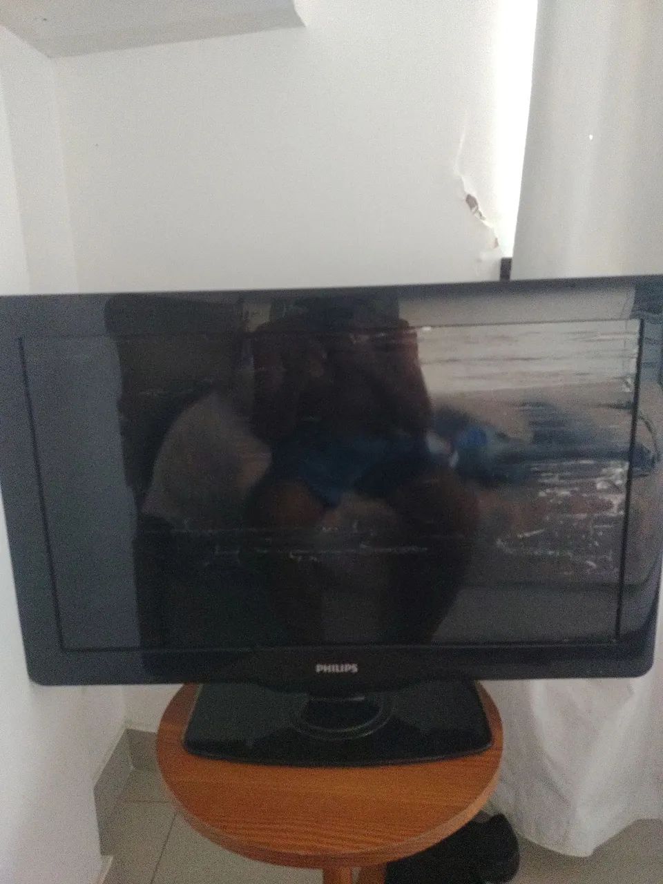 Tv PHILIPS 32 com defeito  - Foto 2