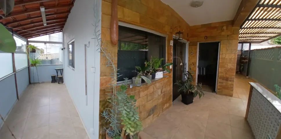 Linda casa 4 qtos, suite, sala , copa , cozinha com arm. B.Jardim Europa- venda nova