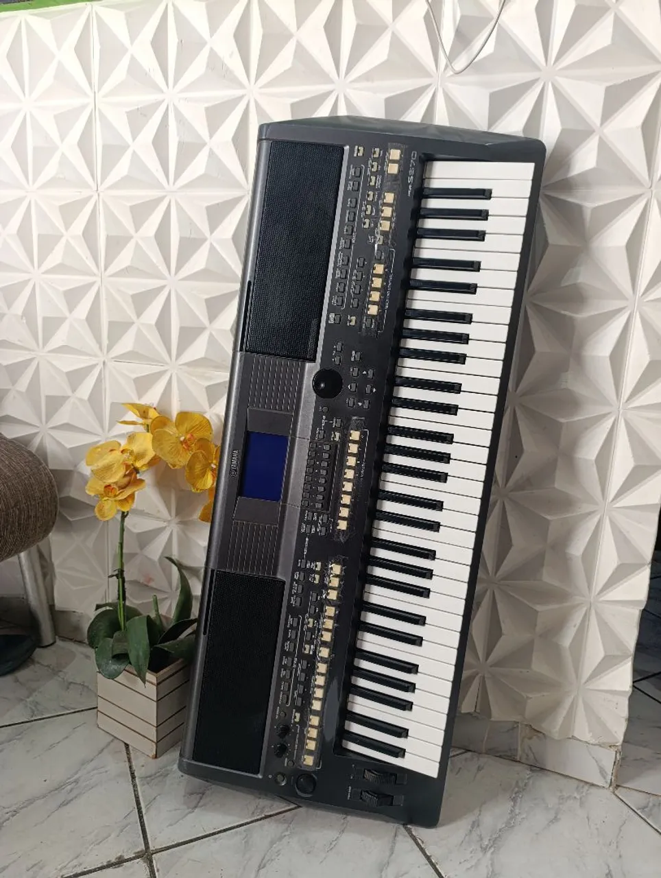 Teclado Yamaha PSR-S670
